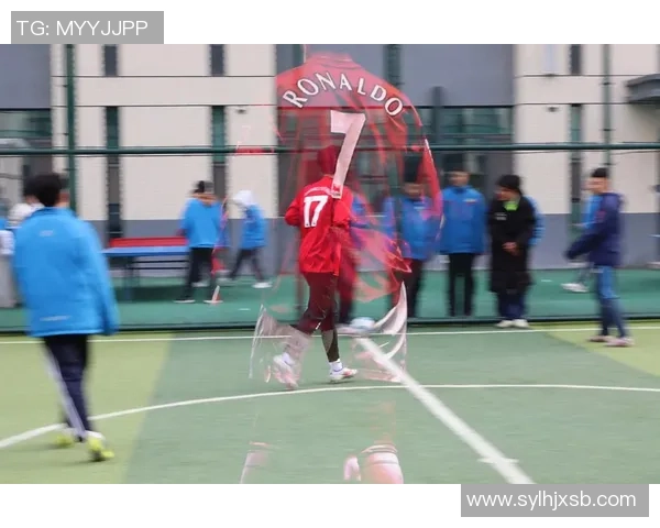 旧鞋情怀足球明星的独特魅力与坚持之道 旧鞋情怀足球明星的独特魅力与坚持之道