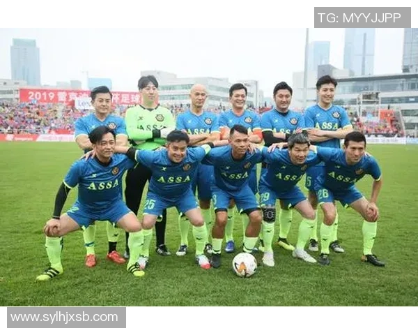 深圳足球队逆袭之路:从低谷到巅峰的奋斗与荣耀 深圳足球队逆袭之路:从低谷到巅峰的奋斗与荣耀