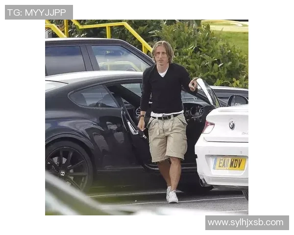 足球明星赠送豪车的背后故事与真实情况揭秘 足球明星赠送豪车的背后故事与真实情况揭秘